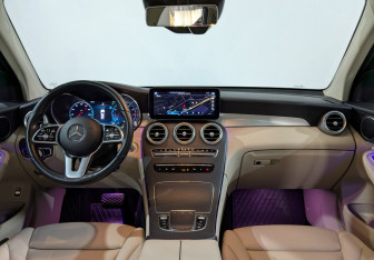 Подержанный автомобиль Mercedes-Benz GLC Coupe 2021 года (28 фото)