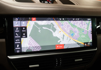 Подержанный автомобиль Porsche Cayenne 2019 года (22 фото)