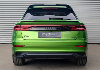 Подержанный автомобиль Audi Q8 2021 года (6 фото)