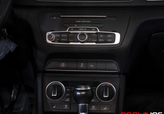 Подержанный автомобиль Audi Q3 2015 года (15 фото)