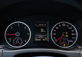Подержанный автомобиль Volkswagen Tiguan 2012 года (9 фото)