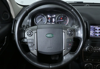 Подержанный автомобиль Land Rover Freelander 2012 года (10 фото)