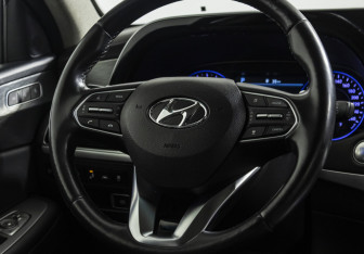 Подержанный автомобиль Hyundai Palisade 2022 года (10 фото)