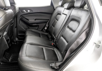 Подержанный автомобиль Chery Tiggo 4 2022 года (12 фото)