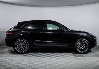 Подержанный автомобиль Porsche Macan 2014 года (4 фото)