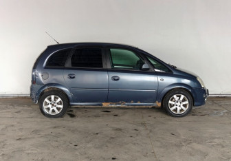 Подержанный автомобиль Opel Meriva 2008 года (7 фото)