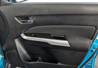 Подержанный автомобиль Suzuki Vitara 2016 года (25 фото)