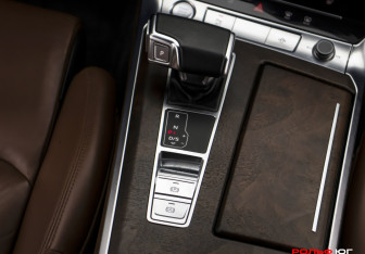 Подержанный автомобиль Audi A6 allroad 2019 года (16 фото)