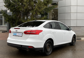 Подержанный автомобиль Ford Focus Sedan 2018 года (5 фото)