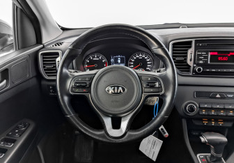 Подержанный автомобиль Kia Sportage 2017 года (21 фото)
