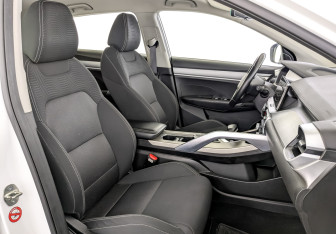 Подержанный автомобиль Geely Coolray 2023 года (23 фото)