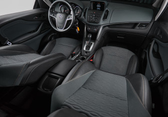 Подержанный автомобиль Opel Zafira Minivan 2013 года (11 фото)