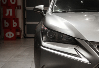 Подержанный автомобиль Lexus NX 2015 года (18 фото)