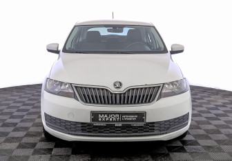 Подержанный автомобиль Skoda Rapid Liftback 2019 года (2 фото)