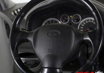 Подержанный автомобиль Hyundai Santa Fe 2010 года (8 фото)