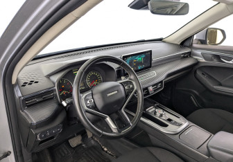Подержанный автомобиль Haval Jolion 2023 года (16 фото)
