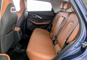 Подержанный автомобиль Omoda C5 2023 года (12 фото)