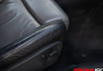 Подержанный автомобиль Audi A6 allroad 2000 года (25 фото)