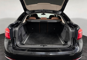Подержанный автомобиль BMW X6 2016 года (9 фото)