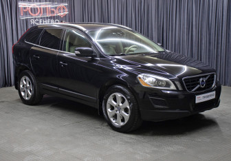 Подержанный автомобиль Volvo XC60 2011 года (3 фото)