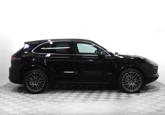 Подержанный автомобиль Porsche Cayenne 2020 года (4 фото)