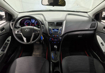 Подержанный автомобиль Hyundai Solaris Sedan 2016 года (11 фото)