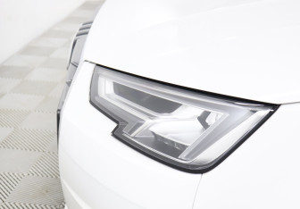 Подержанный автомобиль Audi A4 Sedan 2019 года (19 фото)