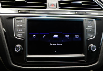 Подержанный автомобиль Volkswagen Tiguan 2017 года (17 фото)