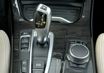 Подержанный автомобиль BMW X3 2016 года (16 фото)