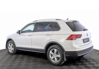 Подержанный автомобиль Volkswagen Tiguan 2018 года (7 фото)