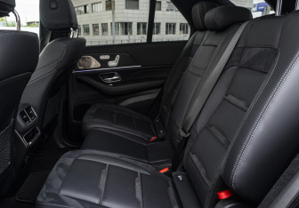 Подержанный автомобиль Mercedes-Benz GLE AMG 2023 года (50 фото)