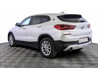 Подержанный автомобиль BMW X2 2019 года (7 фото)