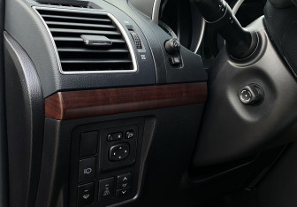 Подержанный автомобиль Toyota Land Cruiser Prado 2013 года (21 фото)