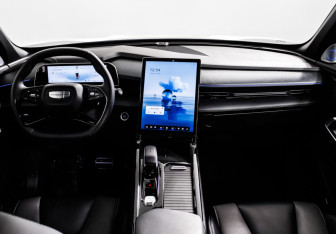 Подержанный автомобиль Geely Cityray 2024 года (11 фото)