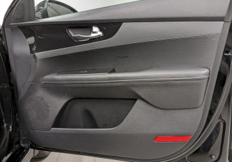 Подержанный автомобиль Kia Cerato Sedan 2021 года (20 фото)