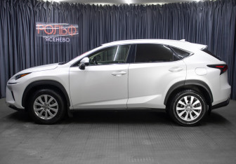 Подержанный автомобиль Lexus NX 2018 года (8 фото)