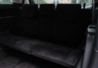 Подержанный автомобиль Honda Odyssey Minivan 2024 года (8 фото)