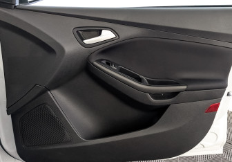 Подержанный автомобиль Ford Focus Wagon 2019 года (25 фото)