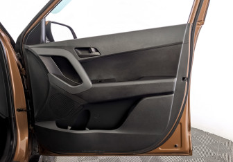 Подержанный автомобиль Hyundai Creta 2019 года (24 фото)