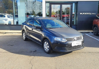 Подержанный автомобиль Volkswagen Polo Sedan 2010 года (3 фото)