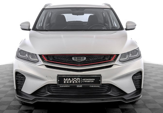 Подержанный автомобиль Geely Coolray 2023 года (2 фото)