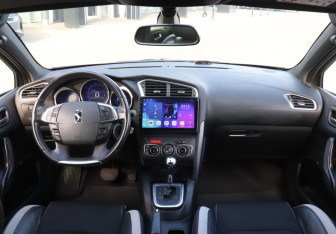 Подержанный автомобиль Citroen DS4 2015 года (12 фото)