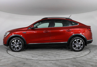 Подержанный автомобиль Renault Arkana 2021 года (8 фото)