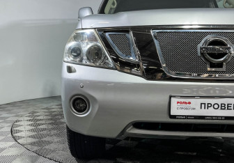 Подержанный автомобиль Nissan Patrol 2012 года (28 фото)