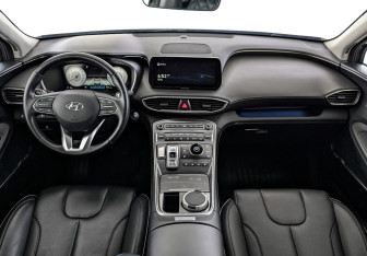 Подержанный автомобиль Hyundai Santa Fe 2022 года (14 фото)