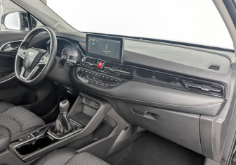 Новый Москвич 3 2023 (11 фото)