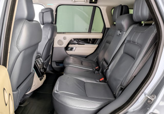 Подержанный автомобиль Land Rover Range Rover 2021 года (12 фото)