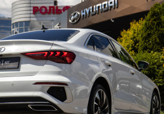 Подержанный автомобиль Audi A3 Sedan 2022 года (32 фото)