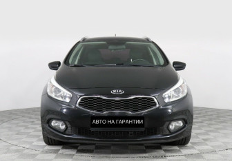 Подержанный автомобиль Kia Ceed Wagon 2014 года (2 фото)