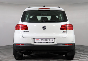 Подержанный автомобиль Volkswagen Tiguan 2015 года (5 фото)